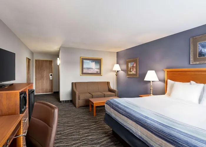 Hotel Americinn By Wyndham Near Of Wyoming 3*