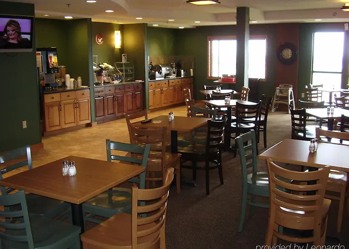 Hotel Americinn By Wyndham Near Of Wyoming 3*
