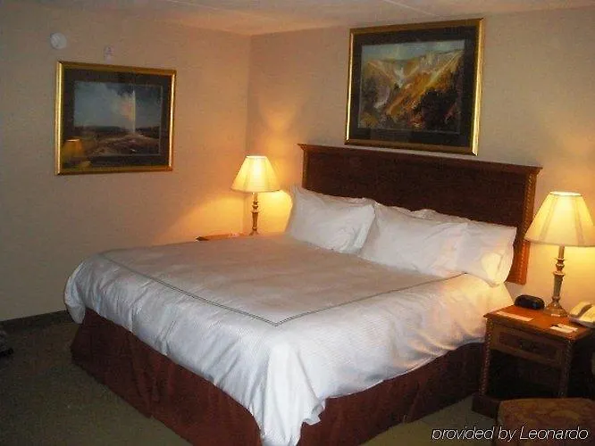 Americinn By Wyndham Near Of Wyoming 3*
